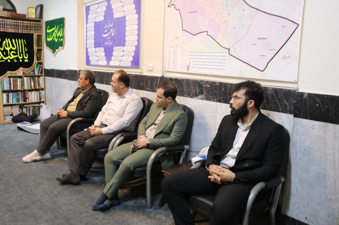 تصاویر دیدار با امام جمعه و نشست با روحانیون شهرستان قدس