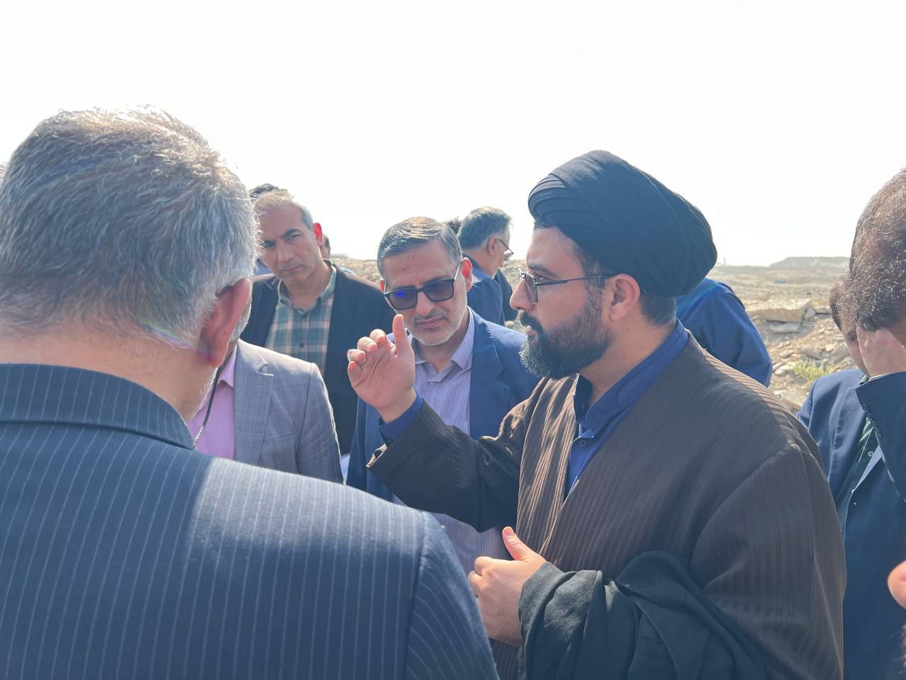 بازدید میدانی مسئولان شهرستان قدس برای ساماندهی رودخانه کرج
