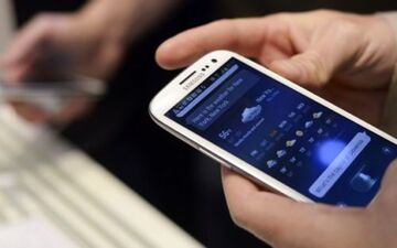 آیا نگاه کردن به گوشی باعث نابینایی می شود ؟