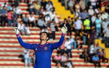 بخاطر هواداران استقلال جلوی پرسپولیس را خواهیم گرفت