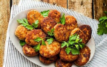 طرز تهیه کتلت پیاز؛ غذای خوشمزه و خانگی با طعمی خاص