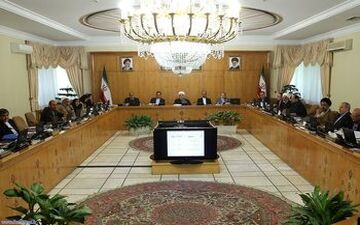 کابینه دوم رئیس جمهوری زیرذره‌بین/ اصولگرایان از روحانی چه می خواهند؟
