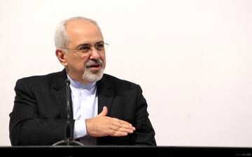 ظریف: مردم ایران تهدید و فشار را با مقاومت جواب می‌دهند
