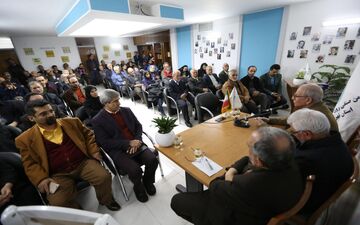 مراسم بزرگداشت احمد بورقانی در انجمن صنفی روزنامه‌نگاران استان تهران