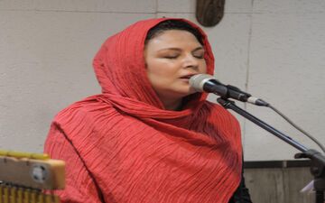  خانم بازیگر از برگزاری کنسرت اش می گوید