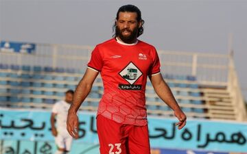 فسخ یکطرفه عباس زاده با تراکتور 
