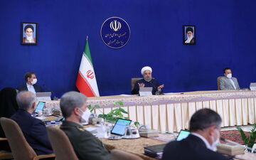 ادارات دولتی تا پایان مرداد پنجشنبه‌ها تعطیل شدند
