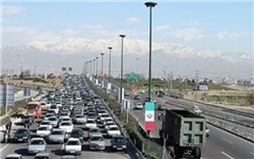 توپ فوتبال جان پسر 13 ساله را در اتوبان زنجان - تبریز گرفت