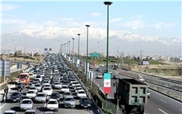 توپ فوتبال جان پسر 13 ساله را در اتوبان زنجان - تبریز گرفت