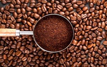 در طول روز مجاز به نوشیدن چند فنجان قهوه هستیم؟
