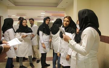 وزارت بهداشت از تسهیل شرایط میهمانی دستیاران پزشکی خبر داد