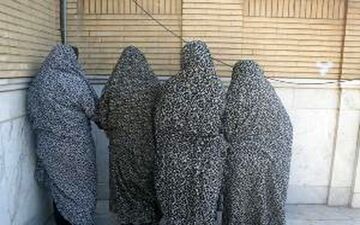 نقشه شوم 4 زن فالگیر برای سالمندان