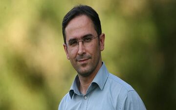بررسی گمانه‌زنی‌های مختلف درباره کناره‌گیری شفاهی علی خطیر از معاونت باشگاه استقلال