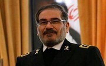 شمخانی در منزل کشته‌شده حوادث بنزینی اخیر