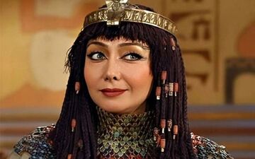 تصویری جدید و نگران کننده از کتایون ریاحی بر روی ویلچر / خانم بازیگر در بیمارستان بستری شد