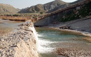  آبشار کیوان در یاسوج