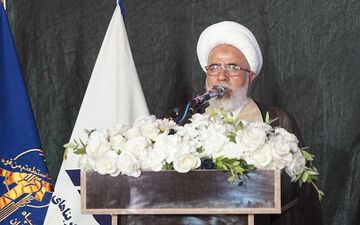 کریدورهای ترانزیتی می‌توانند محورهای اصلی اقتصاد غیرنفتی در کشور باشند