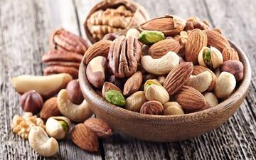 با این شش ماده غذایی بدن خود را پاکسازی کنید