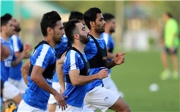  دردسرهای ادامه دار استقلال