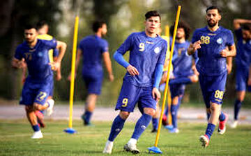 مهاجم استقلال مورد غضب فکری قرار گرفت

