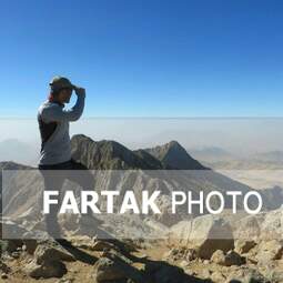 سعید عظیمی تور لیدر آژانس لندتراول بر فراز قله کوه دالاخانی  