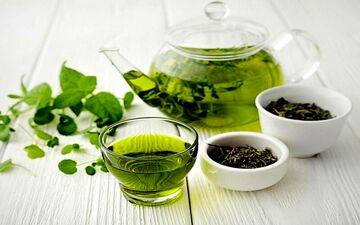 با این ۷ چای طبیعی فشار خون خود را پایین بیاورید