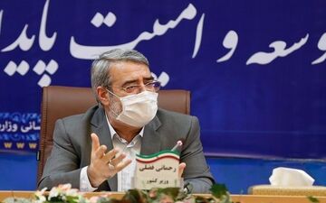 وزیر کشور: اجرای محدودیت‌هایی که مصوبه ستاد ملی کرونا است، حکم قانون را دارد 