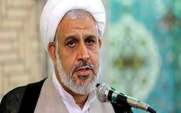 امام جمعه موقت کرمان:
همه مسئولان برای بهبود معیشت مردم تحول را آغاز کنند