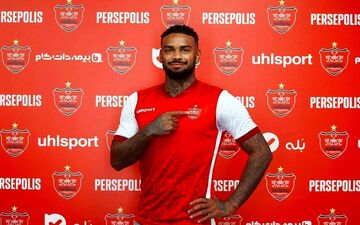 لوکادیا هواداران پرسپولیس را به وجد آورد/ قول جذاب مهاجم خارجی بعد از گلزنی!