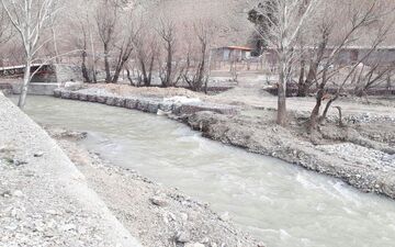 جسد کودک غرق شده در رودخانه کرج پیدا شد