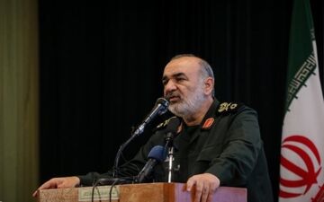 دشمن می‌داند که ناوهای هواپیمابرش دیگر در هیچ جای دنیا امنیت ندارد