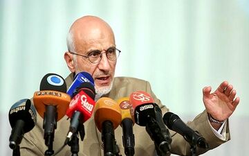 حمله میرسلیم به دولت یازدهم و حمایت از قالیباف و
رئیسی 