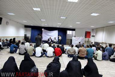 تجمع اهالی روستای ده‌کبود در بیت امام جمعه کرمانشاه و پیگیری  دکتر علیرضا شهرستانی به روایت تصویر