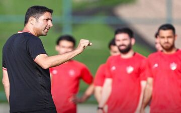 شعار هواداران پرسپولیس علیه هاشمیان+ فیلم