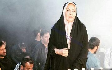 گریه های خانم بازیگر در دسته های عزاداری+عکس