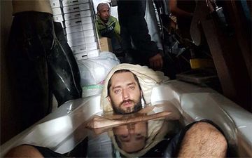 آب تنی بهرام رادان در وان حمام! + عکس