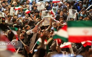 رئیسی: می‌گویند می‌خواهند در خیابان‌ها دیوار بکشند؛ چرا عقل مردم را دست کم می‌گیرید؟