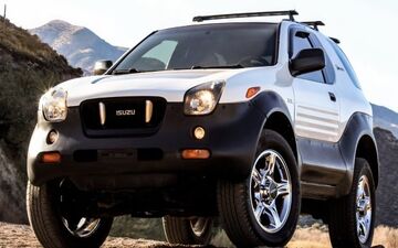 ایسوزو VehiCROSS؛ چرا باگی فضایی در بازار موفق نشد؟