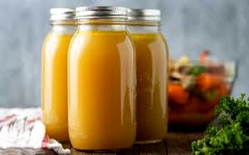 طعم دهنده عالی برای غذاهات آماده کن| طرز تهیه عصاره مرغ!