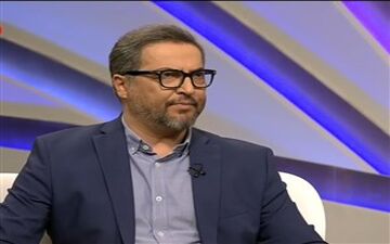  میناوند: کروز عکس افشین را به اتاقش بزند 