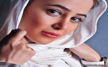 سلفی الناز حبیبی با حجاب و میکاپ متفاوت (عکس)