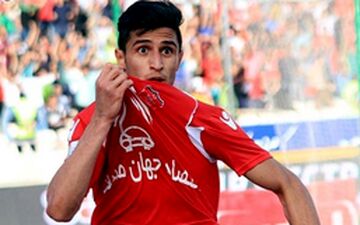 
اقدام جالب بازیکن پرسپولیس در فینال لیگ قهرمانان اروپا +عکس