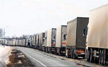 تجار از ارسال گوجه فرنگی به مرز پرویزخان خودداری کنند
