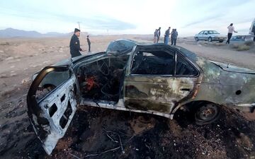 حادثه رانندگی همراه با آتش سوزی در استان یزد یک کشته و ۲ زخمی بر جا گذاشت
