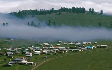 گروه گردشگری بدون مجوز وارد جهان‌نما شد
