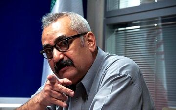فرزاد موتمن: به من عذرخواهی بدهکارید 