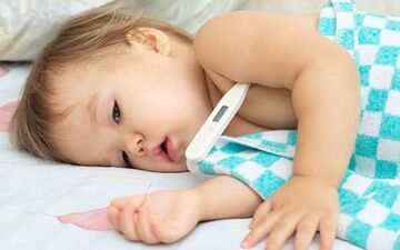 چه وقت تب کودک خطر محسوب میشود؟
