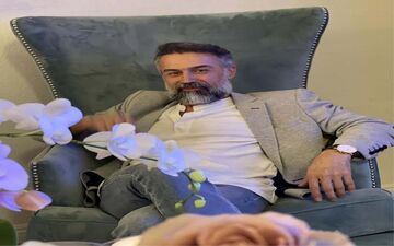 بلاخره پیری “دانیال حکیمی” هم دیدیم| این عکس پدر پسری از دانیال حکیمی و پسرش در آمریکا شما را شوکه میکند!