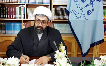 محکومیت آموزگار بی اخلاق در خراسان جنوبی/جزییات آزار 7 دانش آموز دختر توسط معلم شیطان صفت در کلاس تقویتی 
