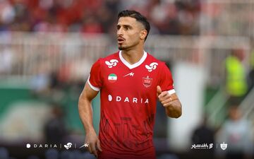علی علیپور، مهاجم پرسپولیس در آستانه شکستن رکوردهای جدید